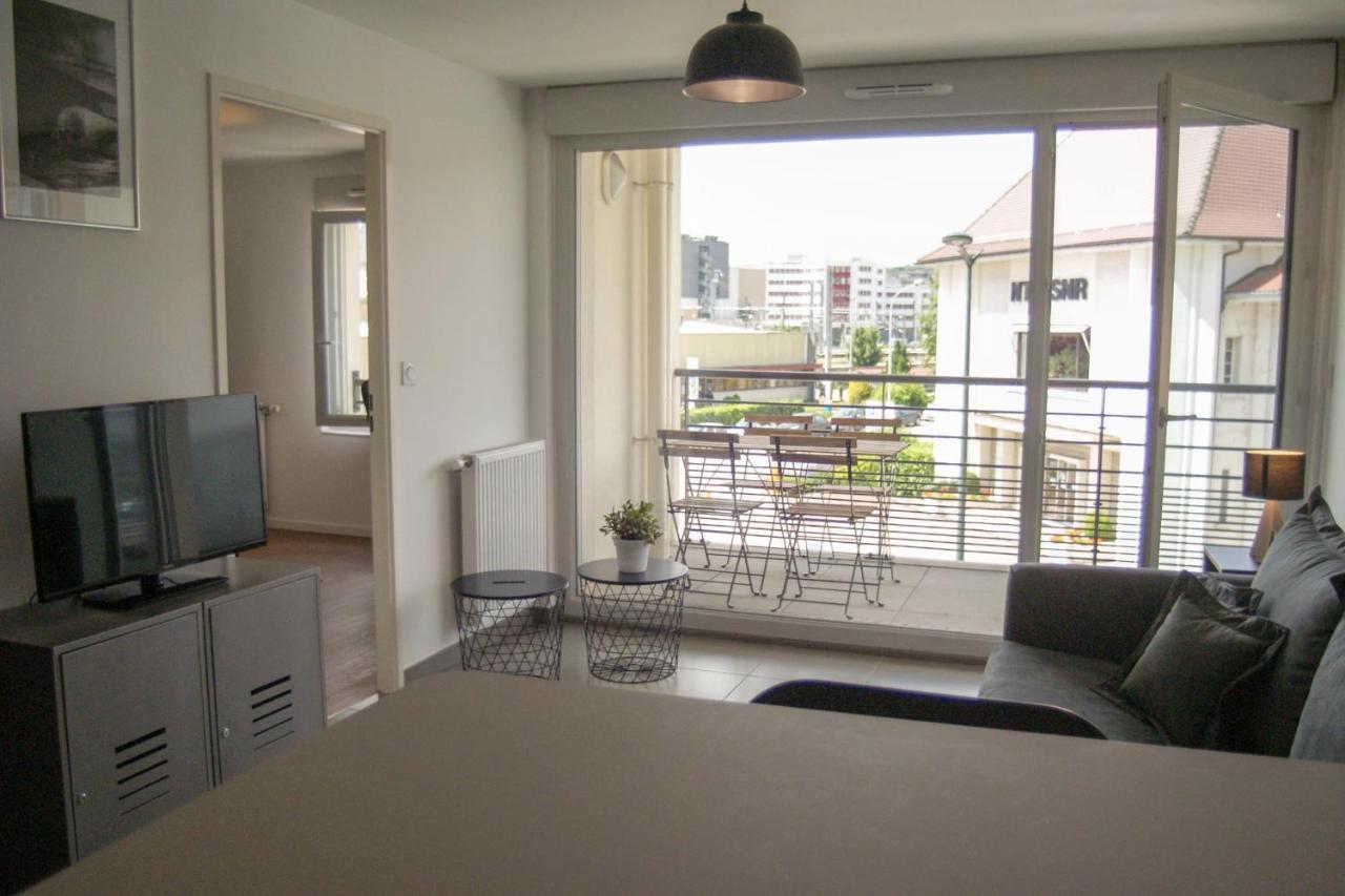 Villa Camilia - 2 Rooms Balcony Garage In Downtown Annecy Bagian luar foto